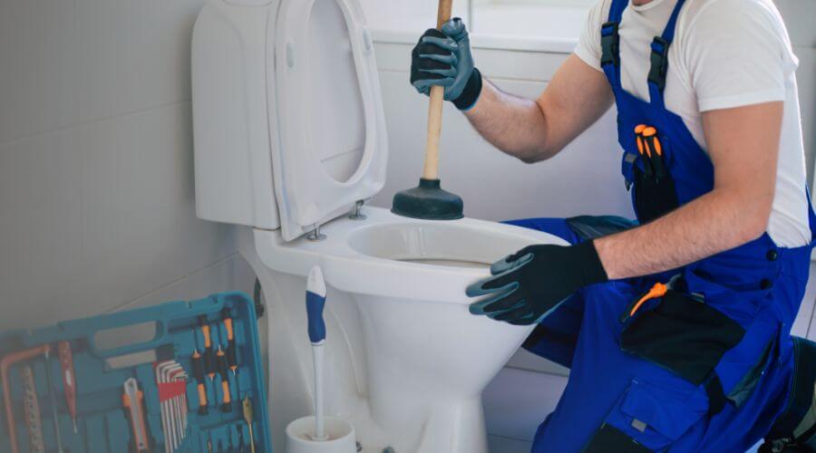 Professional emergency plumbing in Hondo, TX